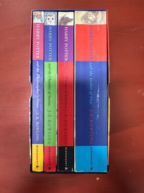 Harry Potter Paperback Box Set (Bright Multi-Color)